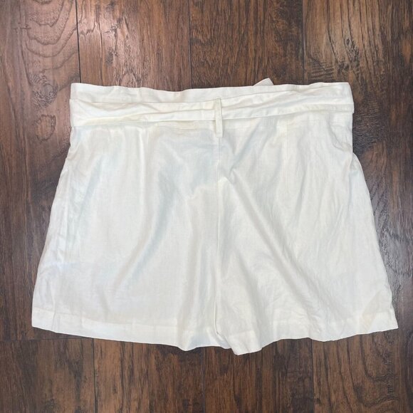 Ophelia Roe Paperbag Shorts 2X White Linen Blend Belted Women's - Picture 4 of 11